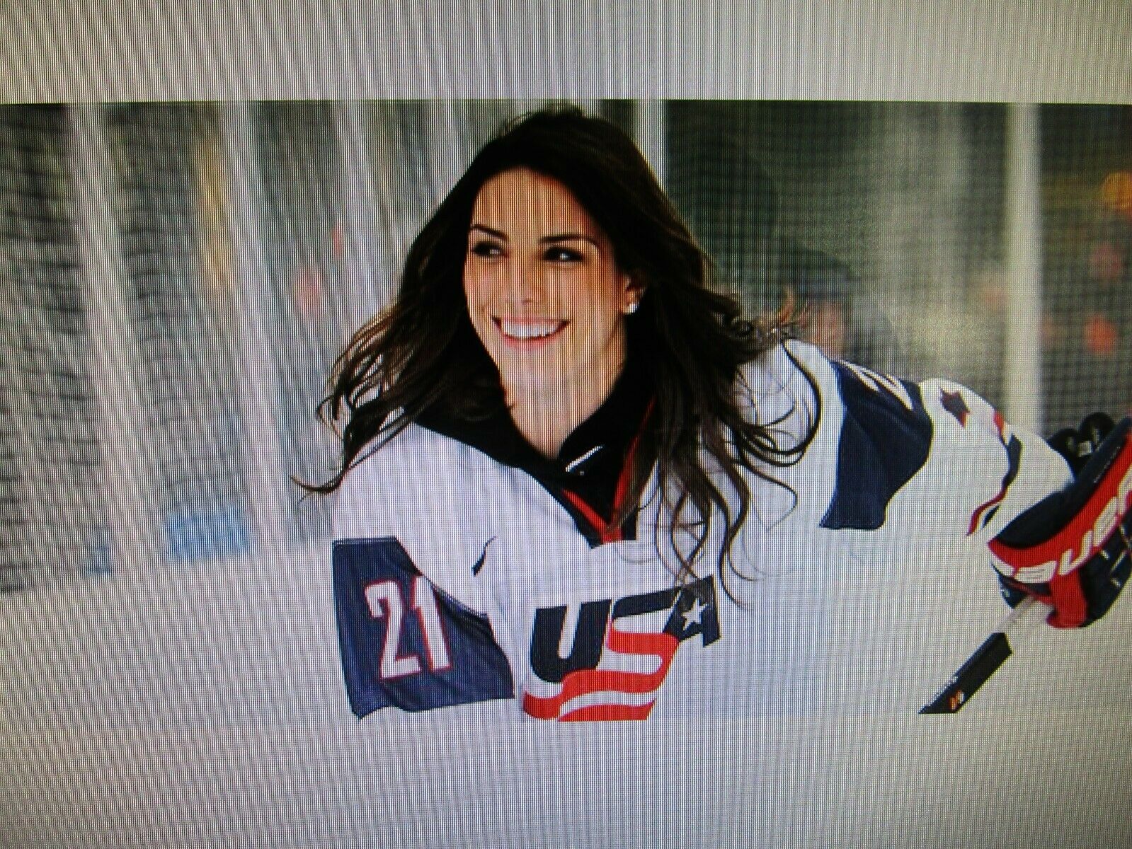 Hilary Knight Unsigned 8x10 Photo Team Usa Hockey (a)