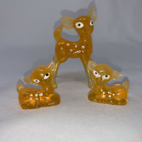 Vintage Mom & 2 Baby Deer Figurines Bambi Plastic/lucite Hong Kong 2106022